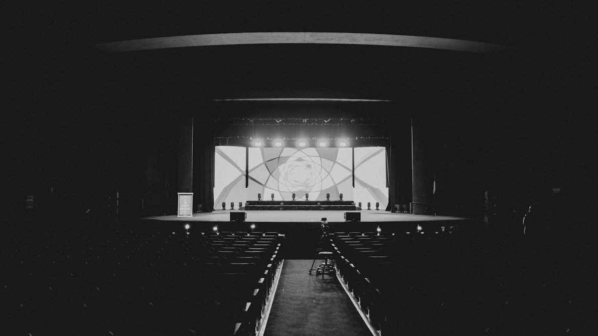 Line Array Speaker